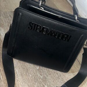 Steve Madden Sleek Black Messenger Bag